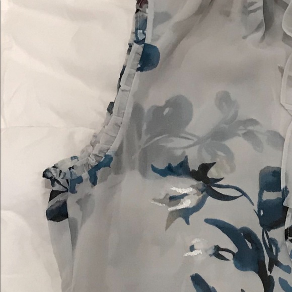 BEAUTIFUL WHITE HOUSE/BLK MKT BRAND NEW w/ruffles! - Picture 7 of 10